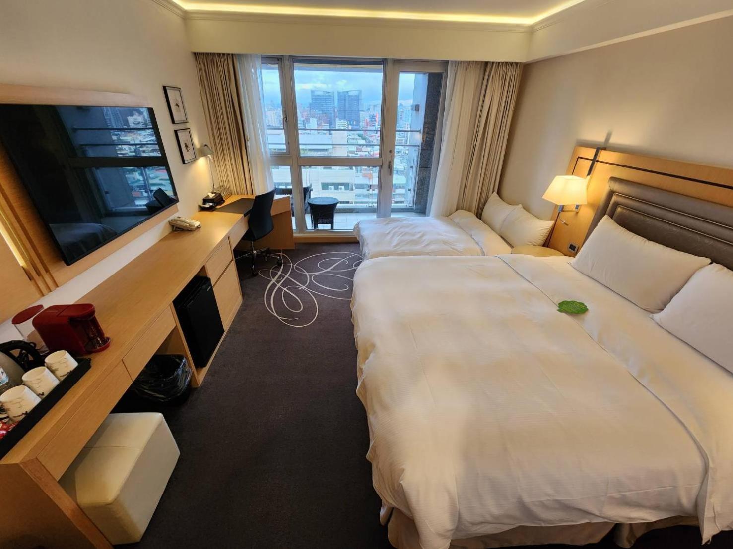 K Hotel Taipei Songjiang Bagian luar foto