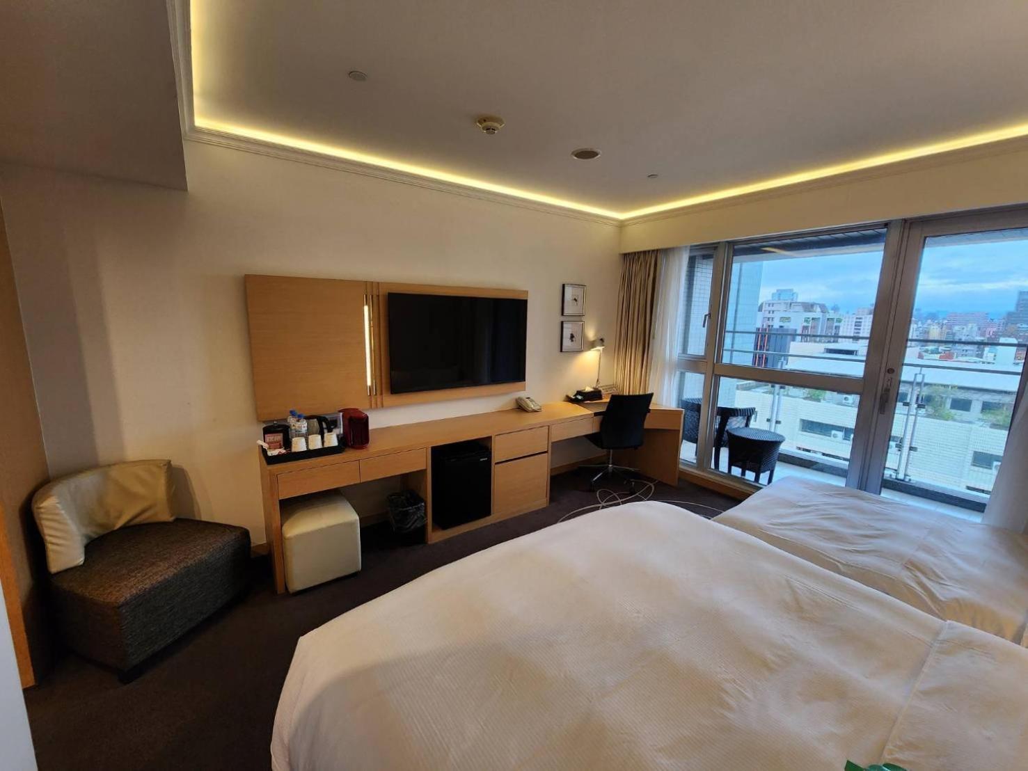 K Hotel Taipei Songjiang Bagian luar foto