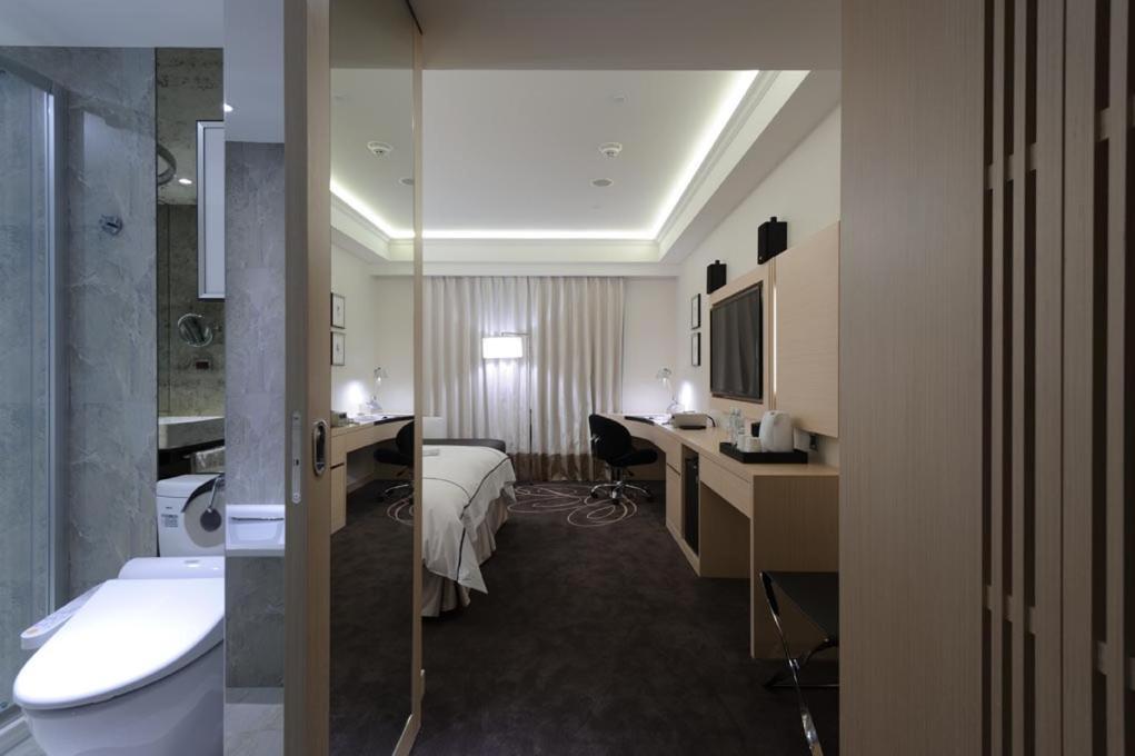 K Hotel Taipei Songjiang Bagian luar foto