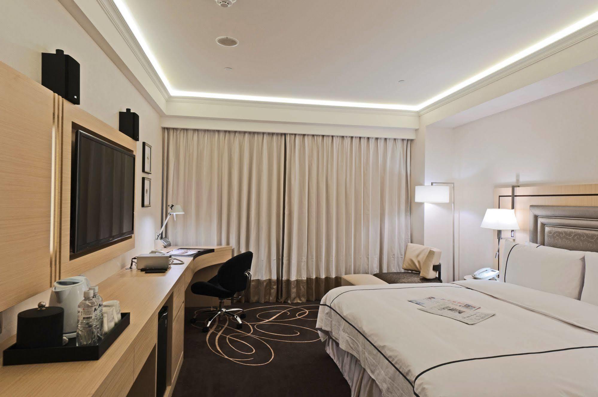 K Hotel Taipei Songjiang Bagian luar foto