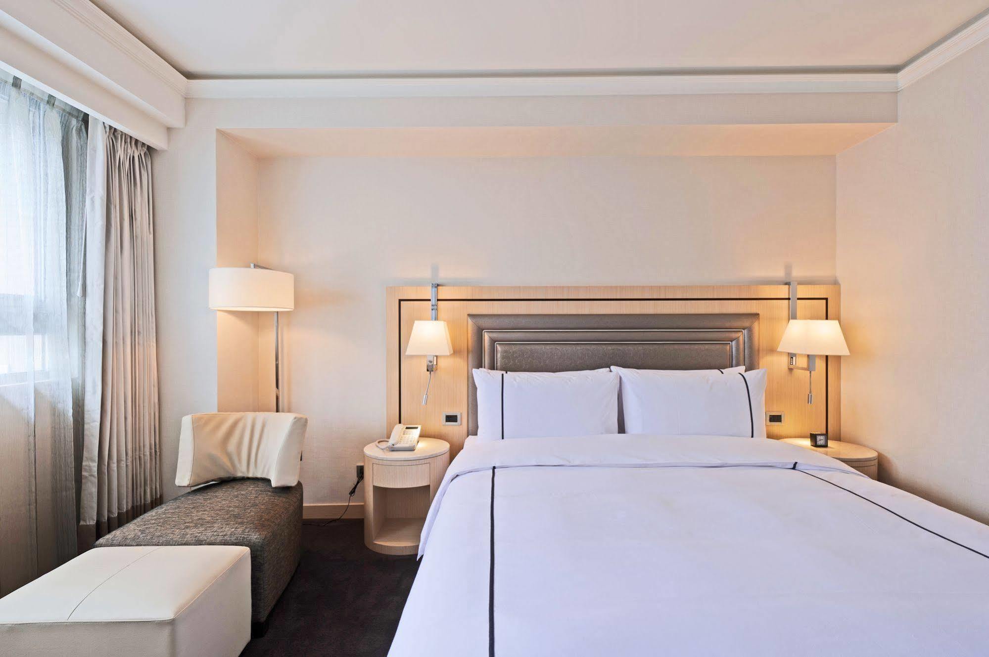K Hotel Taipei Songjiang Bagian luar foto