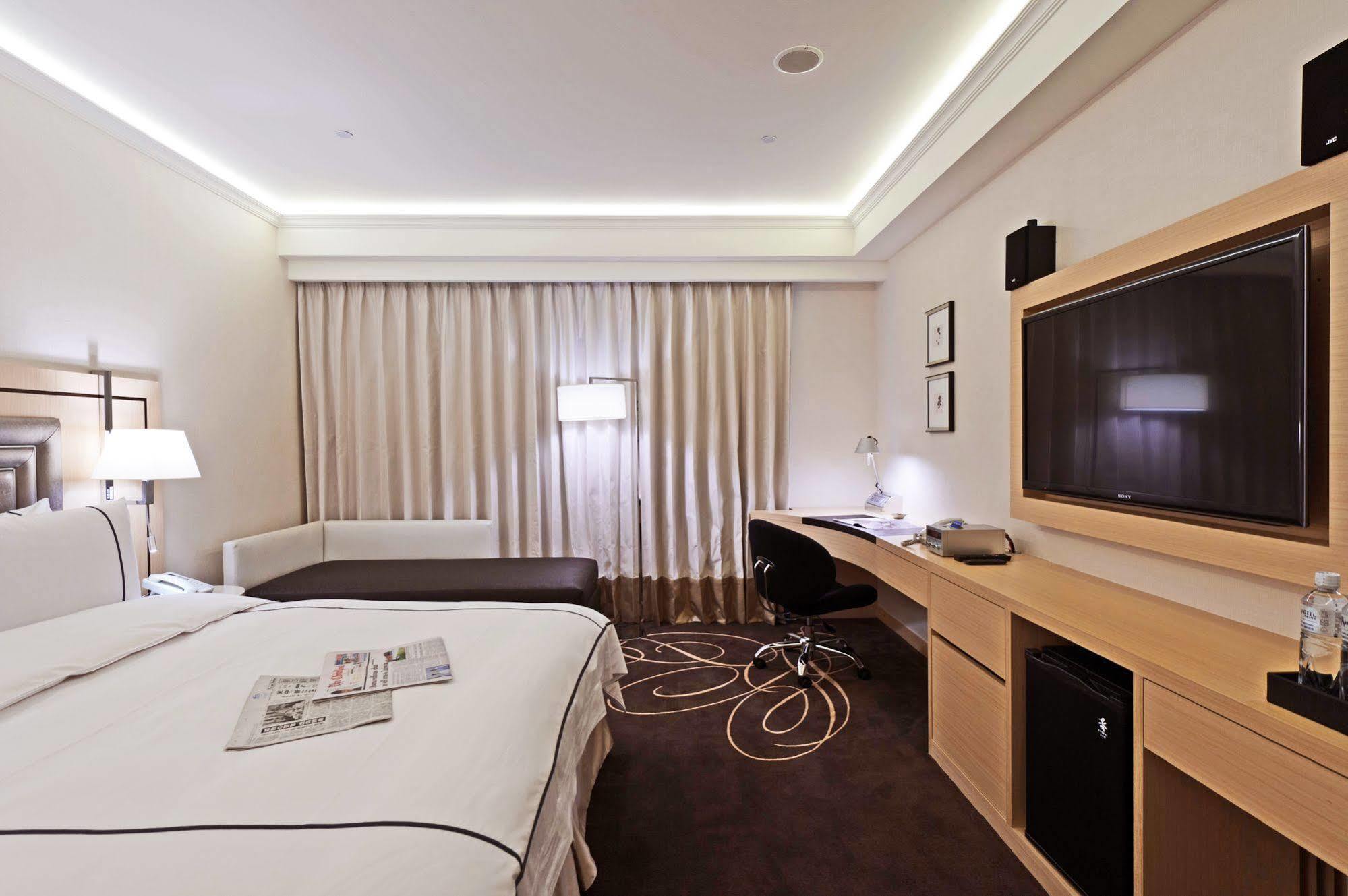 K Hotel Taipei Songjiang Bagian luar foto